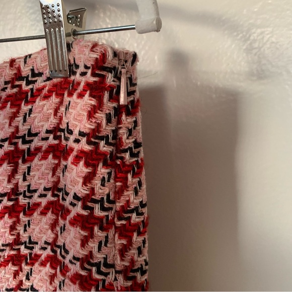 Mango Tweed mini-skirt with chain red pink plaid - Picture 9 of 12